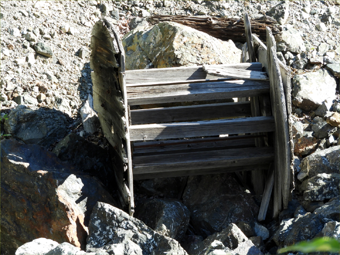 Monarch Mine, Phoenix Mountain